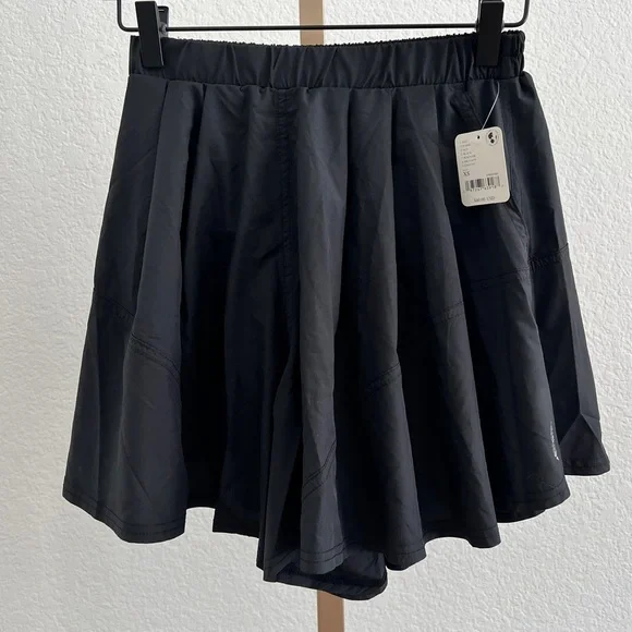 FP Movement Center Court Shorts - Picture 2 of 8